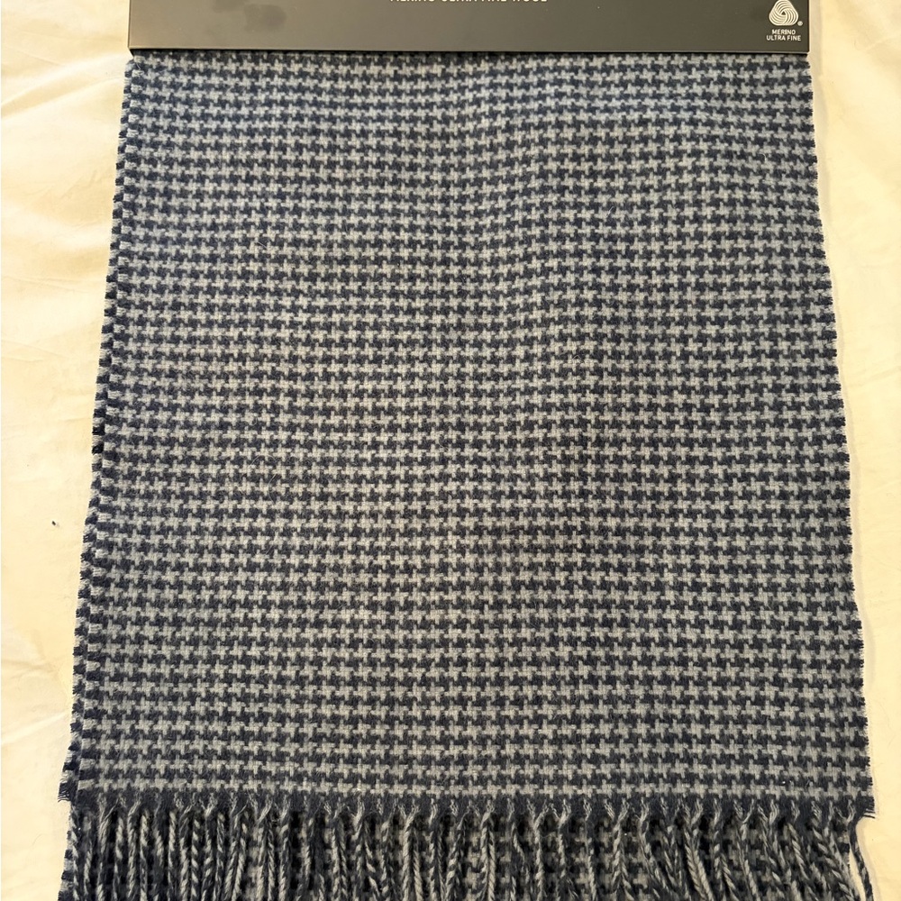 Blue and White Houndstooth Scarf